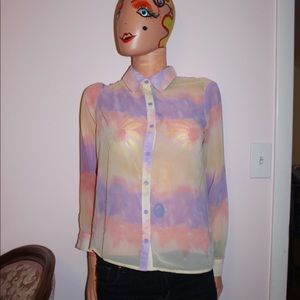 A flowy button Dow .